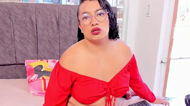 MiaKleinX webcam