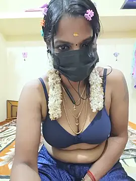 tamil_ishu (F milf) - Boobs show