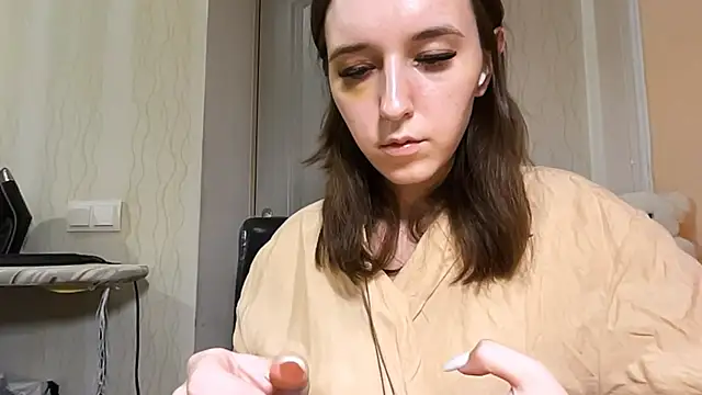 mia_labs1 live cam on StripChat