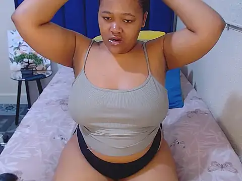 SweetJuicyPussy97 webcam