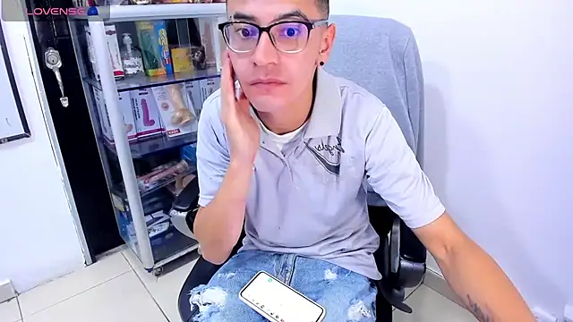 Alexx_bigcockk webcam