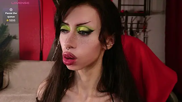 devvilss_toy (F young) - fist throat