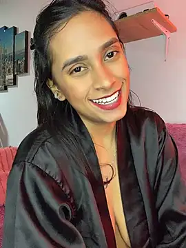 LunaHeat live cam on StripChat