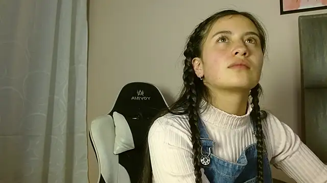 kaleshii live cam on StripChat