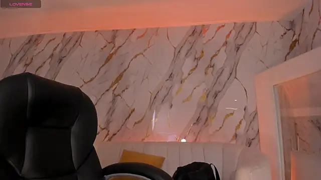 MiaFarrell_ live cam on StripChat