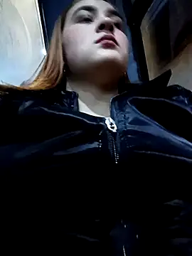 katty_42 (F teen) - Nipple clamps+oil tits in public!