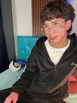 kael_prince (M twink) - cum of the day