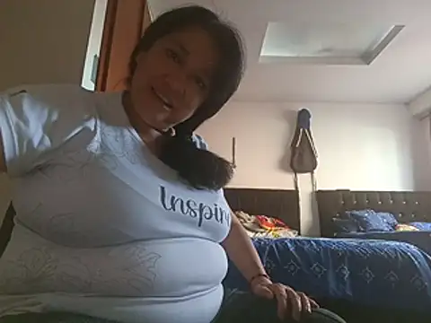 Avril_xxx live cam on StripChat