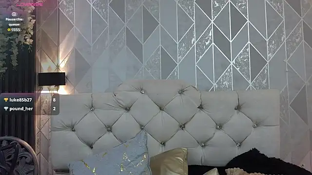 Zaira_bonny live cam on StripChat