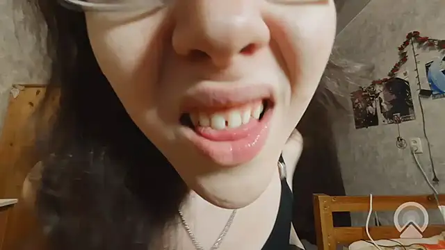 RachelSav webcam