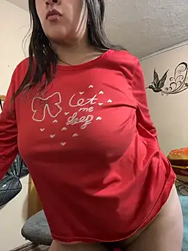 latinfemale live cam on StripChat