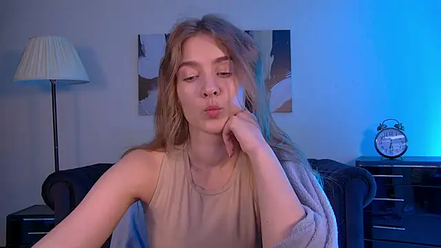 casandramarc - CasandraMarc's free webcam - UK Sex Cams