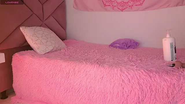 eva_sin18 live cam on StripChat