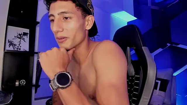 MaxiimoRomano_ webcam