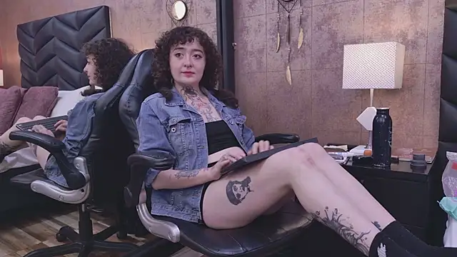 DaphneVelvett webcam