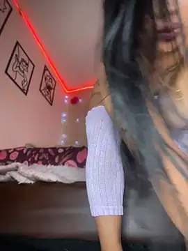 emma_brown_12's live room