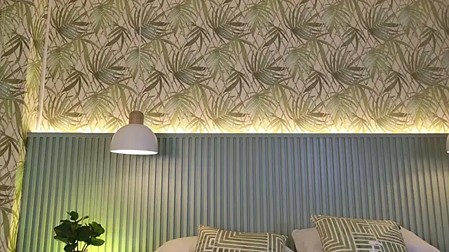 nina_gb - Nina_gb's free webcam - UK Sex Cams