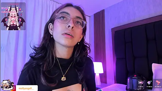 Molly_A webcam