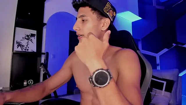 MaxiimoRomano_ webcam