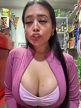 Sara_fun live cam on StripChat