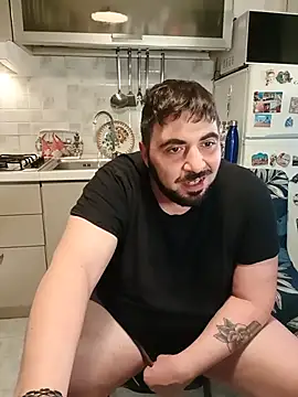 bear_skinny live cam on StripChat