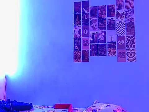Bhabi-ki-jawani live cam on StripChat