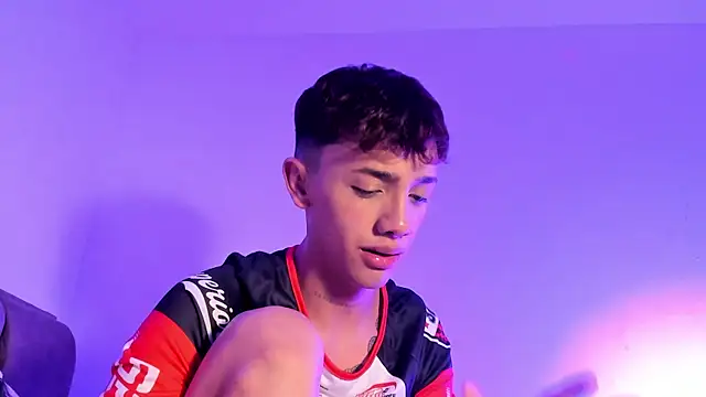 Timothy_ros live cam on StripChat