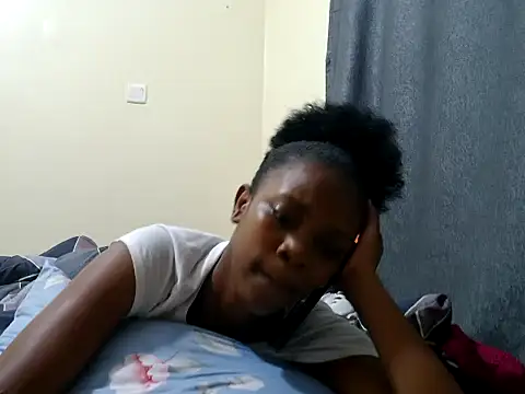 pretty_naughty_tits live cam on StripChat
