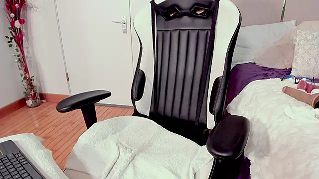 Jadeh_Williams02 webcam