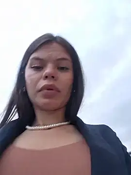 _Isabella-7 webcam