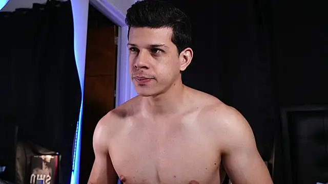MarcoSullivan live cam on StripChat