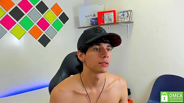 AmethystShadow17 live cam on StripChat