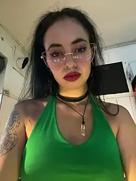 Chuchii05 live cam on StripChat