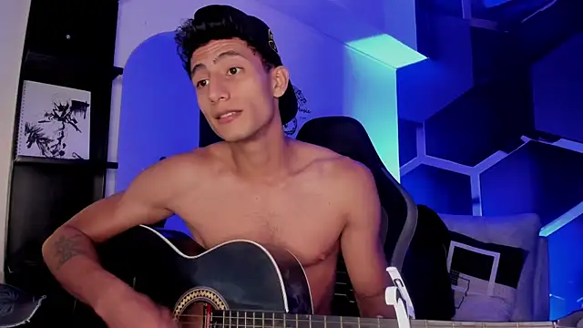 MaxiimoRomano_ webcam