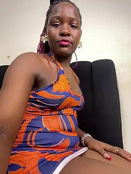 GoldenZuri webcam