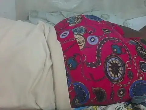 MidnightVixenX webcam