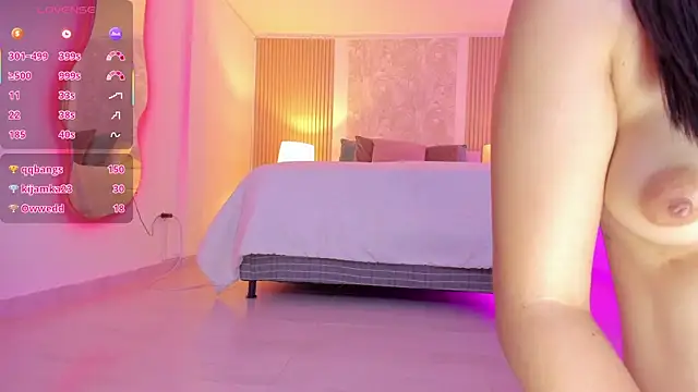Emilyy_parker_ live cam on StripChat