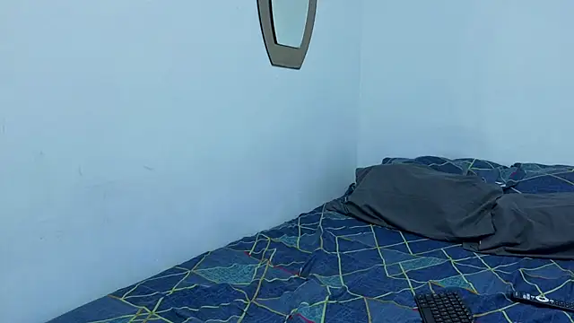 EmmaLenox webcam