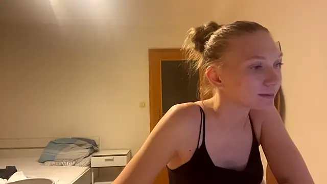 urcutiebunnyyy webcam