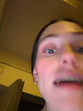 Mia_Mia_M