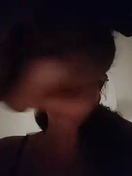 couple-tuga live cam on StripChat
