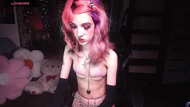 Ink__pleasure live cam on StripChat