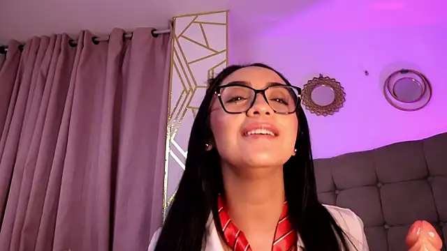 ana_riveros live cam on StripChat