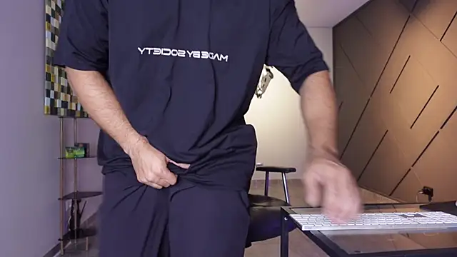 mattmasterss live cam on StripChat