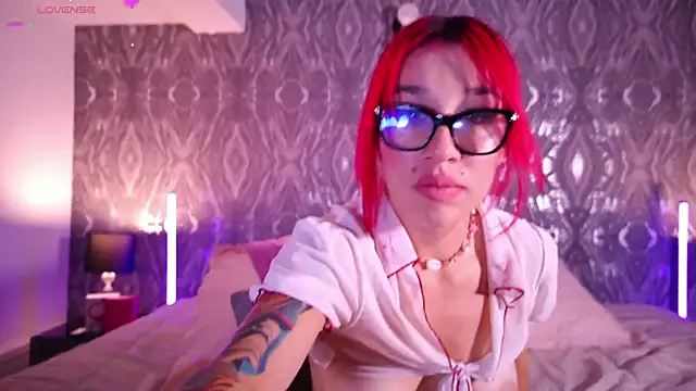AbellaFox_ live cam on StripChat