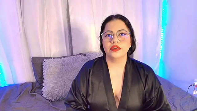 LilyRousee webcam