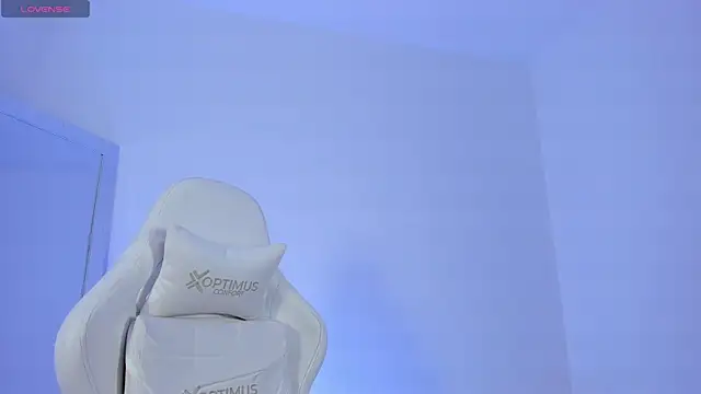 kittyrush_ live cam on StripChat