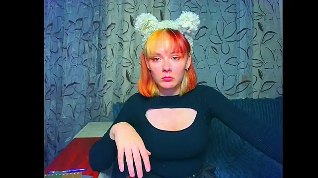 Little_fox404 webcam