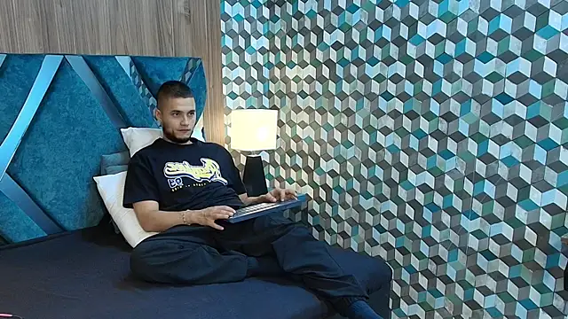 Joaho_Fernandez live cam on StripChat