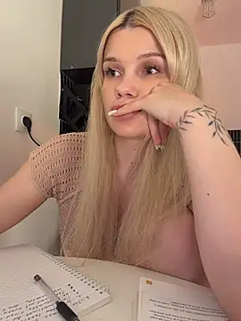_Miray___ webcam